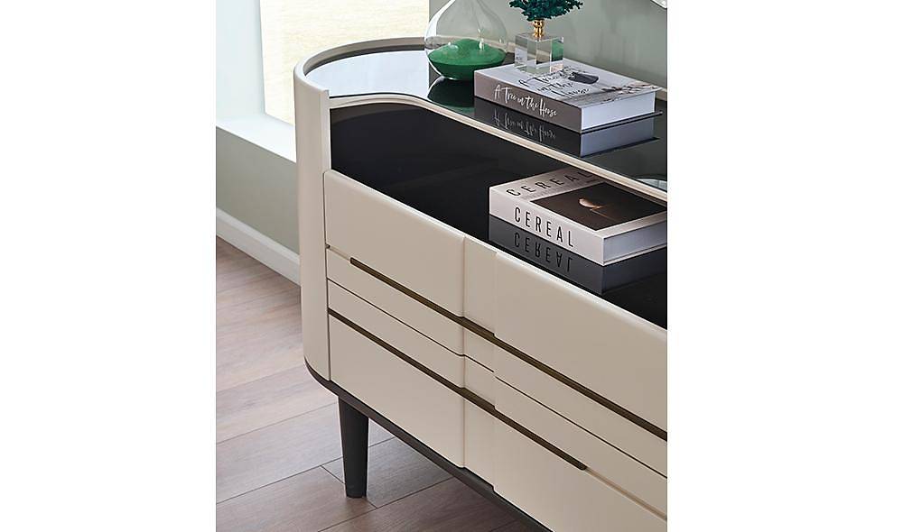 Fagus Base Bedroom