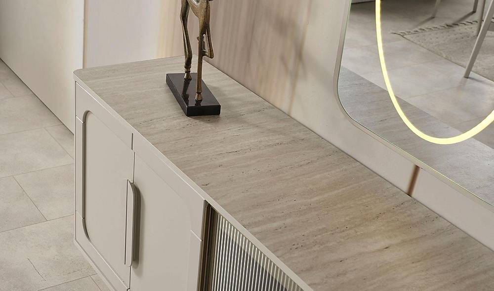 Listra Console