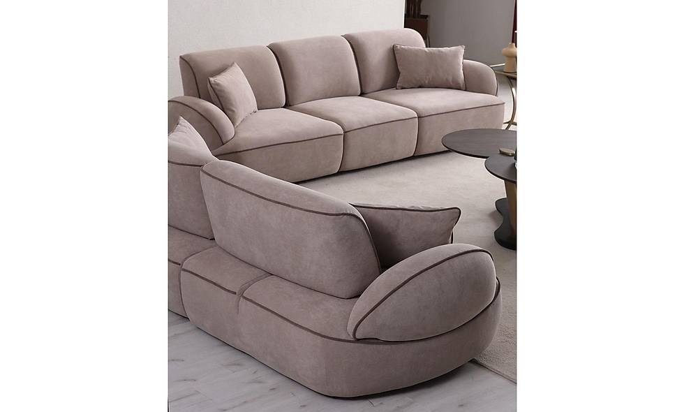 Lavin Sofa Set