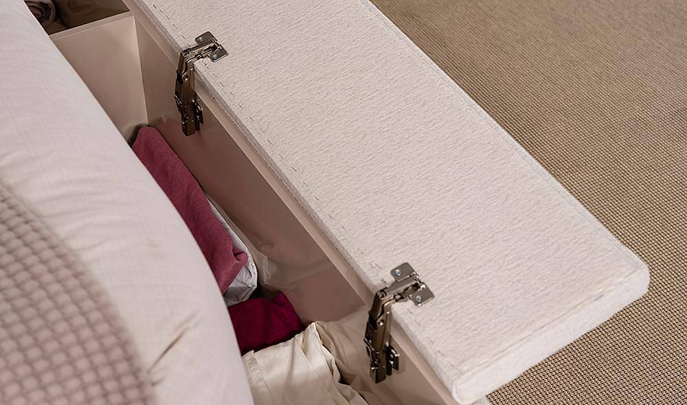 Ring Base Bedroom