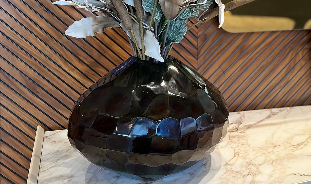 Glass Vase with Flowers - 31942