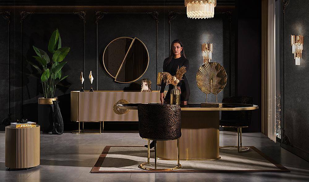 Crown Dining Room - Gold