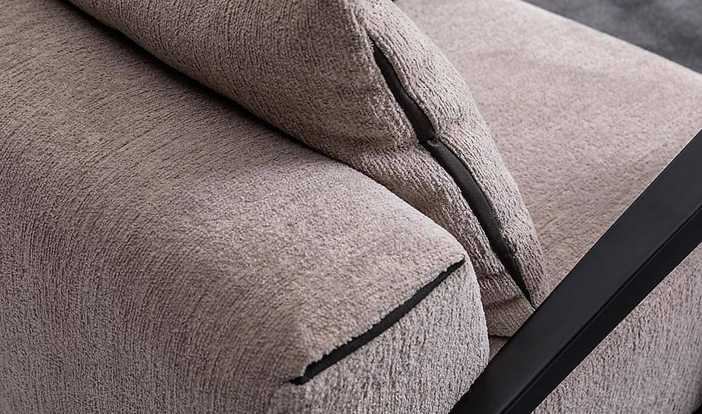 Deja Sofa Set