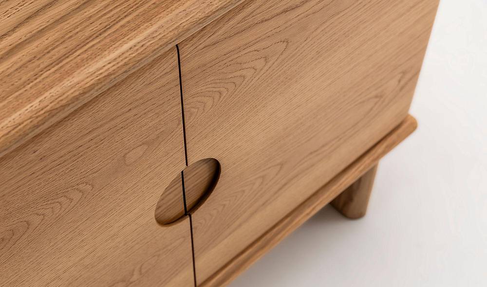 Handy Dresser