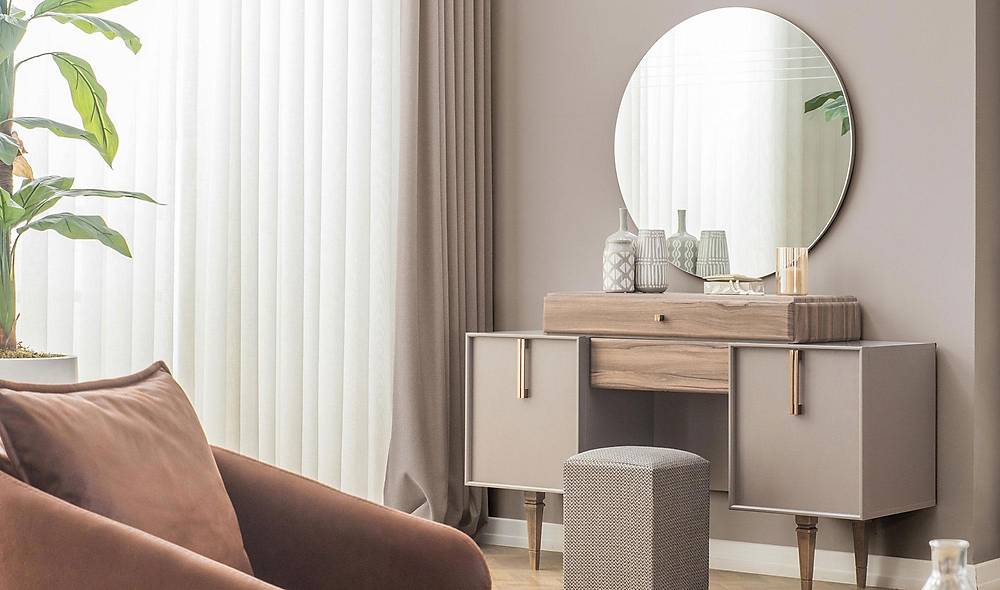 Lova Dresser