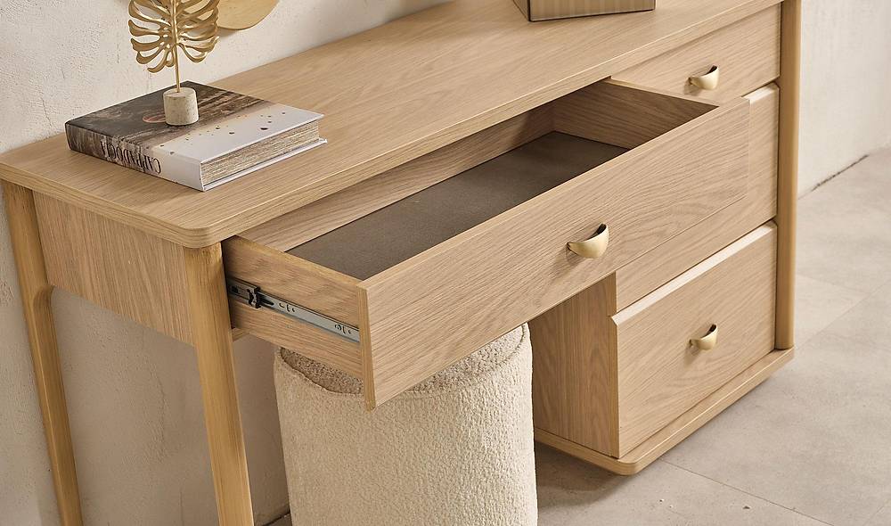Lotus Dresser