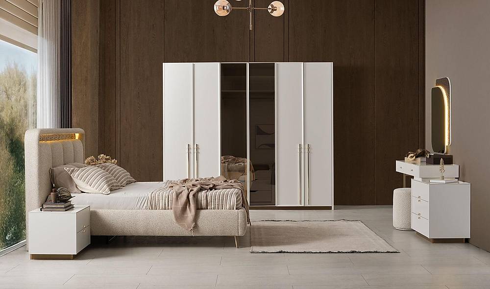 Lorena Bedroom