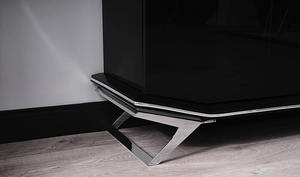 Clara Black Silver Dining Room