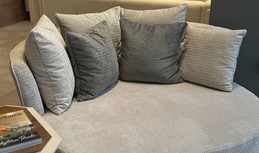 Mandu Resting Sofa - Beige
