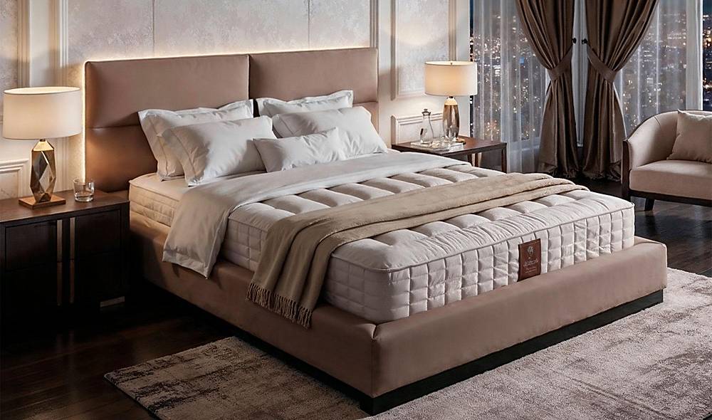 Yatsan Lounge Framed Base + Headboard