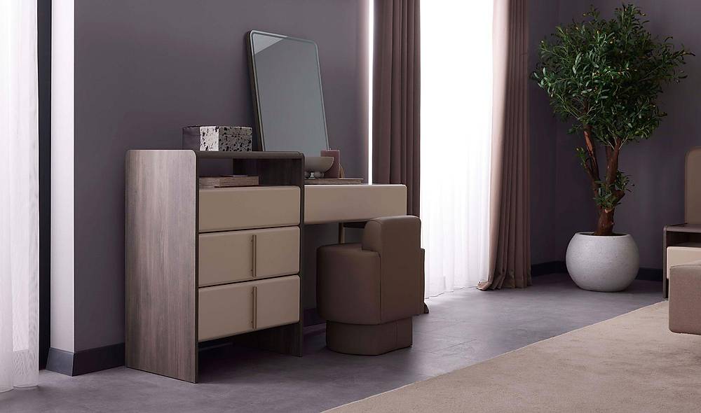Nigozi Dresser