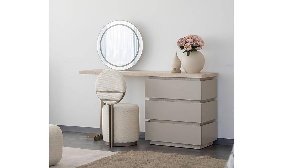 Levante Base Bedroom