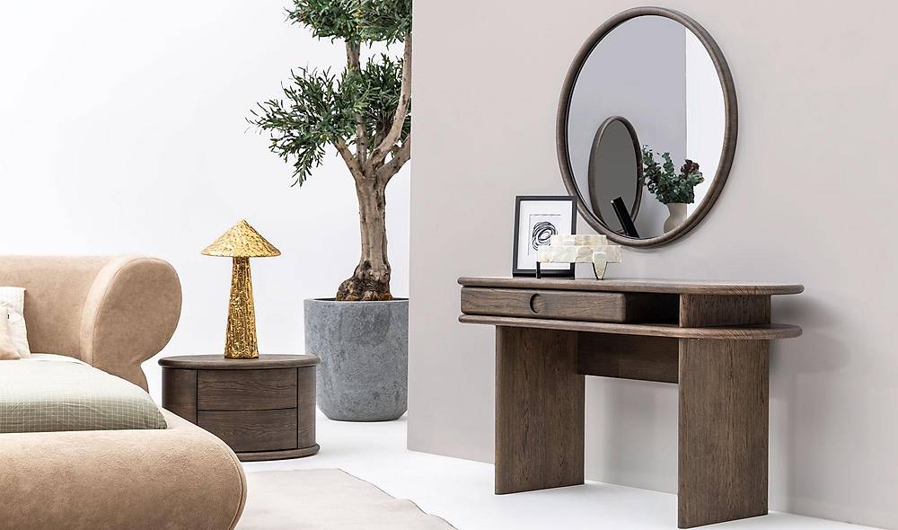 Handy Bedroom - New