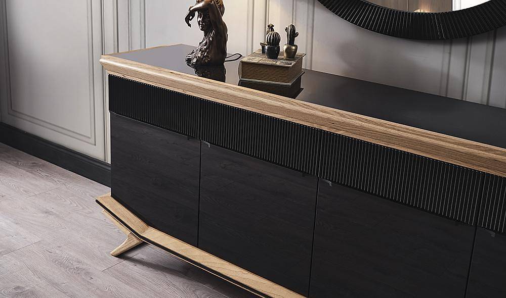Larina Black Console