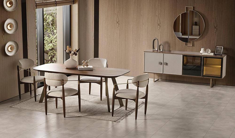 Karte Dining Room