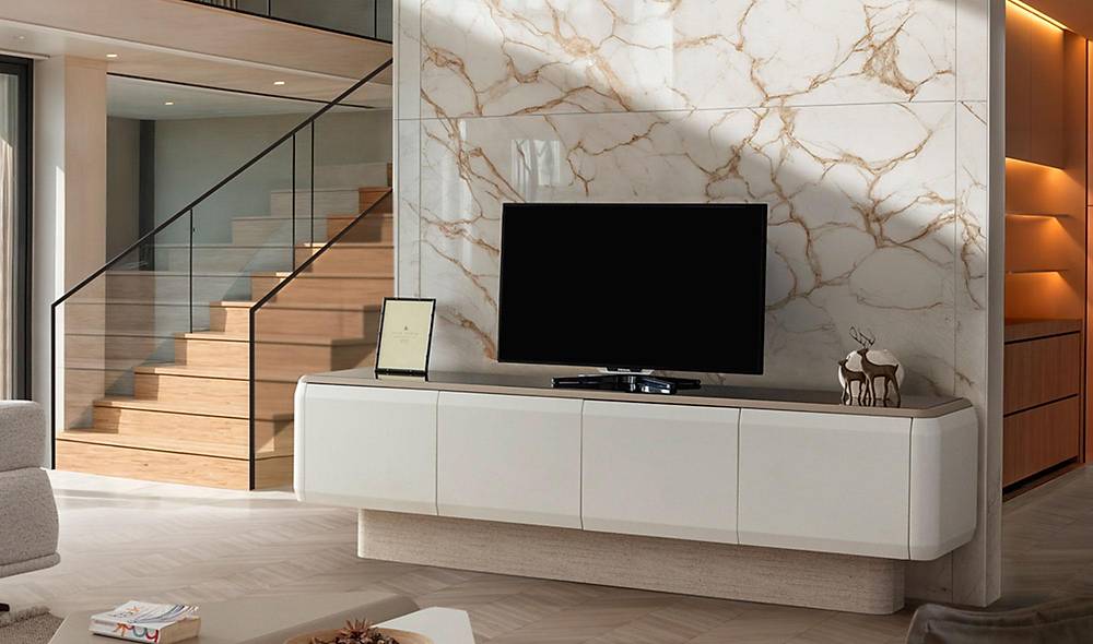 Naples Tv Unit