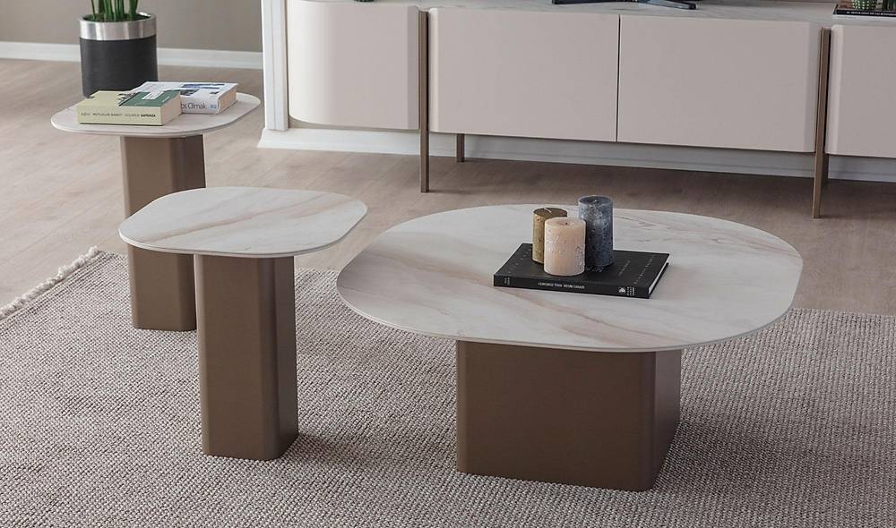 Brenda Table Set