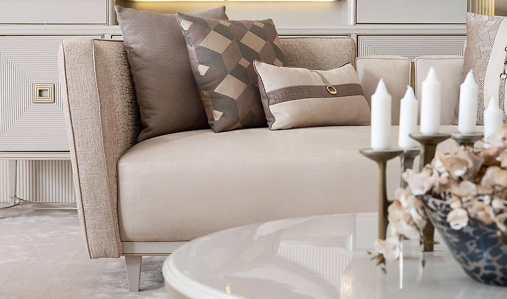 Alicent Sofa