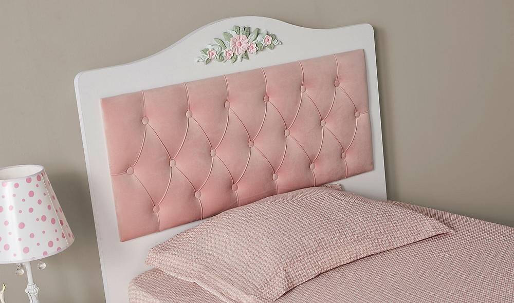 Pink Teen Room - 4 Door