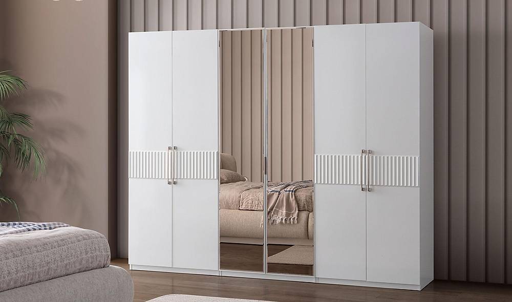 Nexus 6 Door Wardrobe