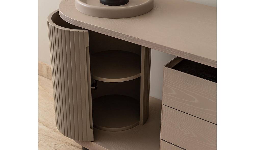 Plus Dresser