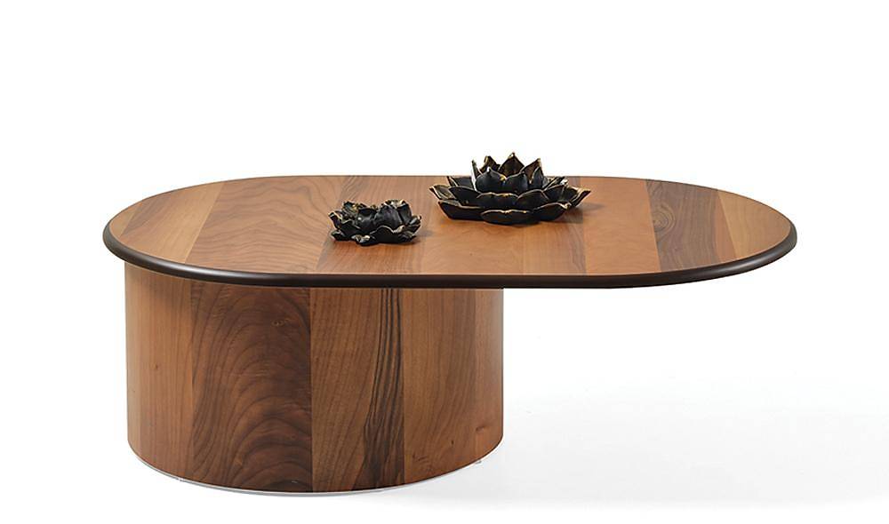 Grand Coffee Table