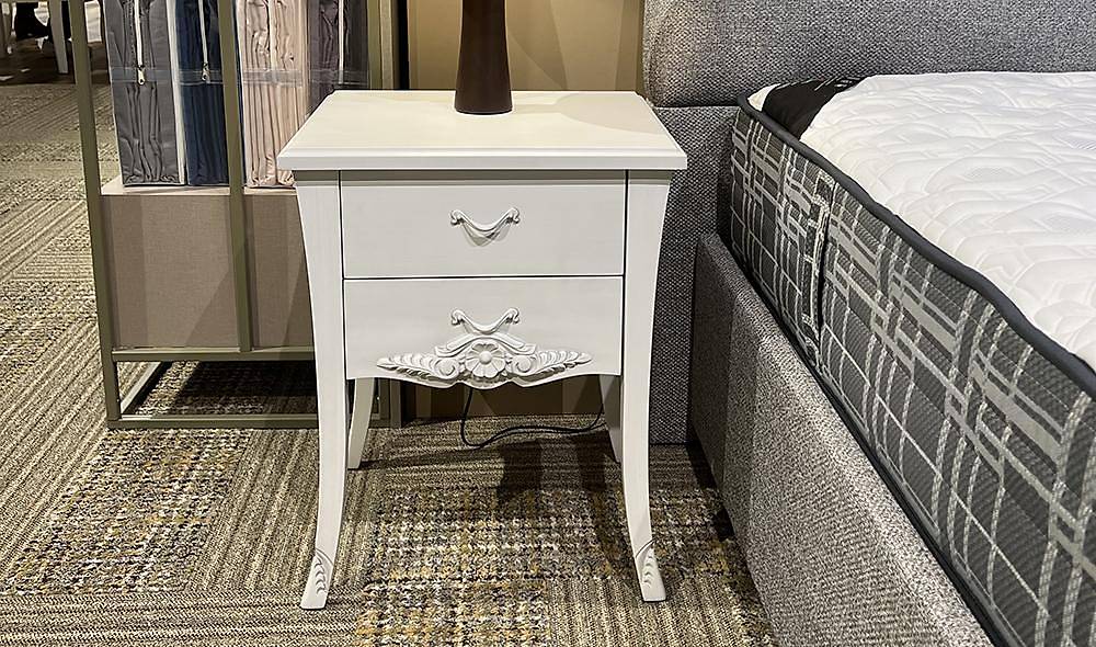 Yatsan Society Nightstand