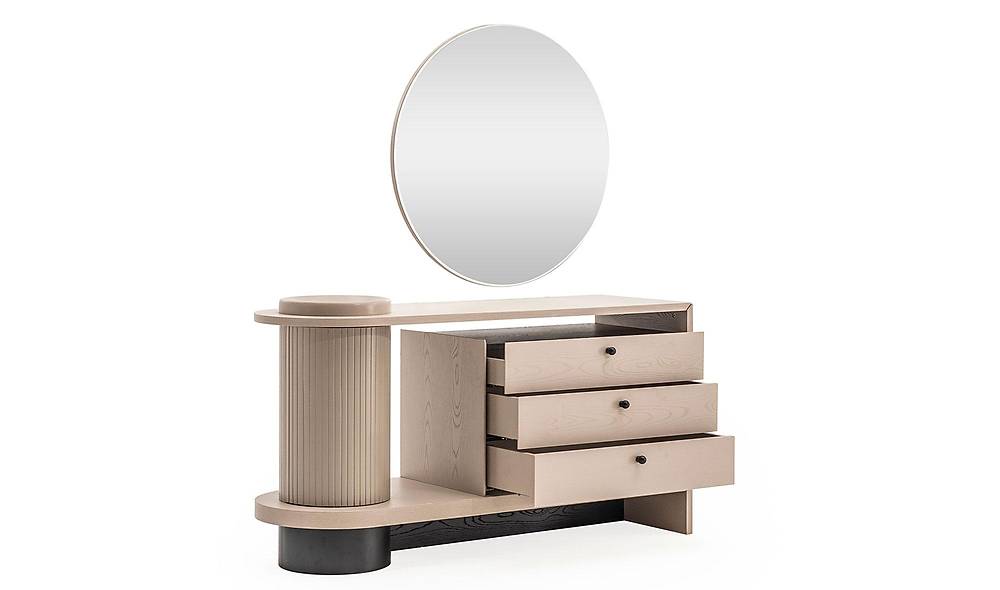 Plus Dresser