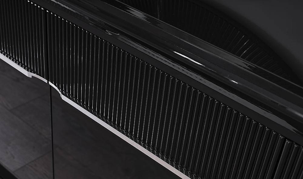 Clara Black Silver Dining Room