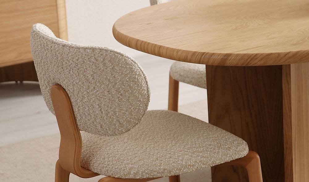 Areka Dining Table Set