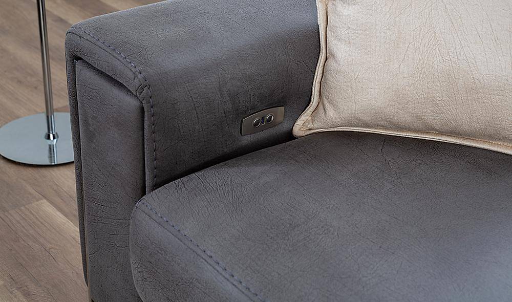Alesta Sofa Set With Motor