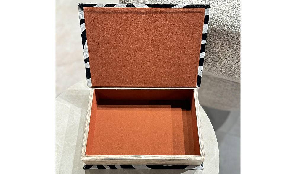 Black Wave Book Box - 1 Piece