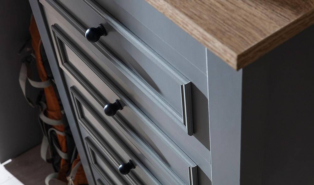 Pars Laundry Cabinet