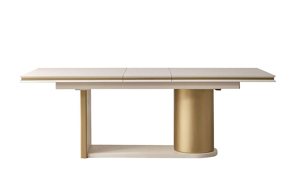 Hennes Dining Room
