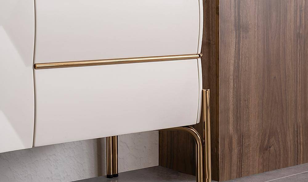 Malibu Modern Console