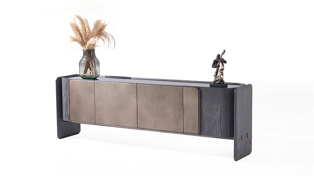 Mathilda Console