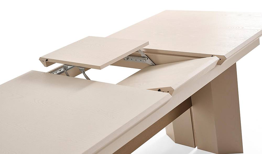 Ferzin Dining Table Set