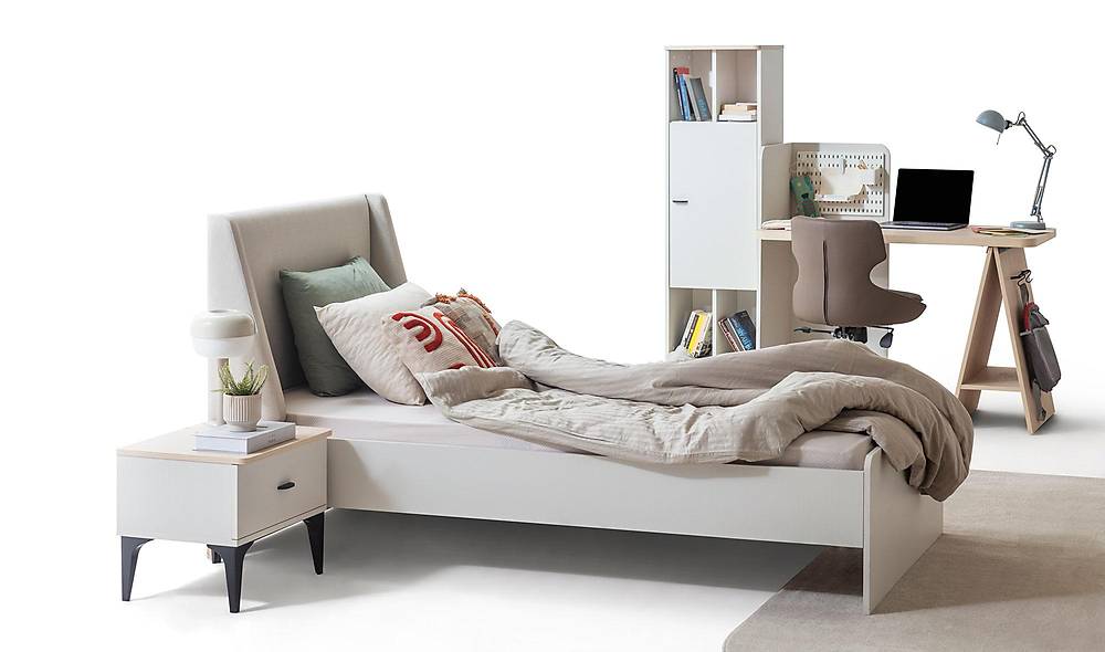 Ester Teen Room