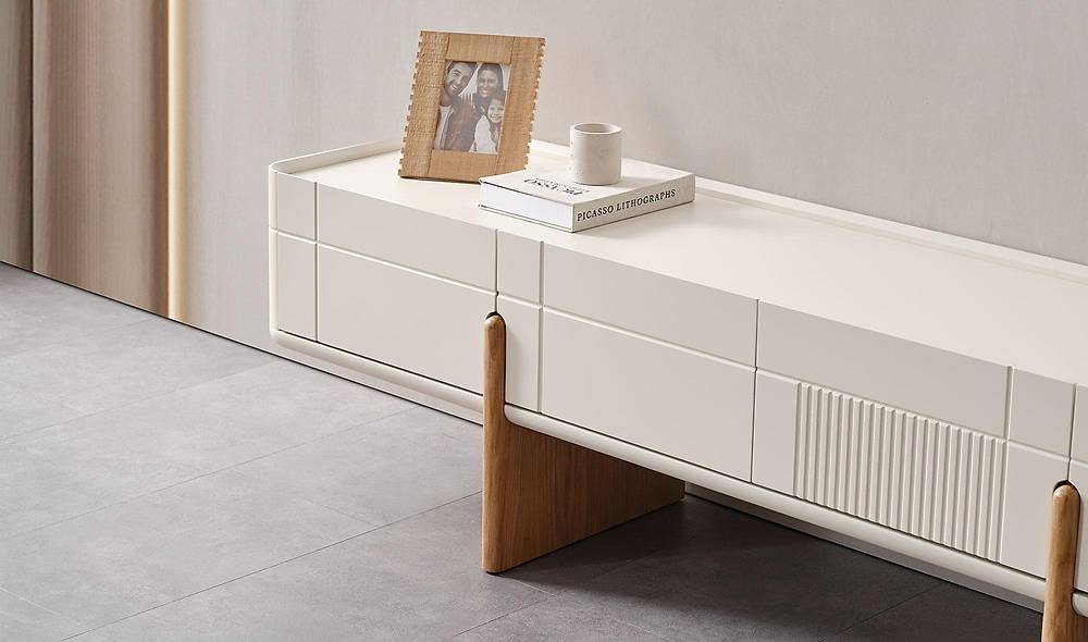 Wolke Tv Stand