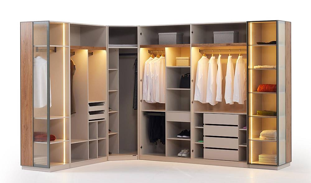 Fox Bedroom with Base - Corner Wardrobe