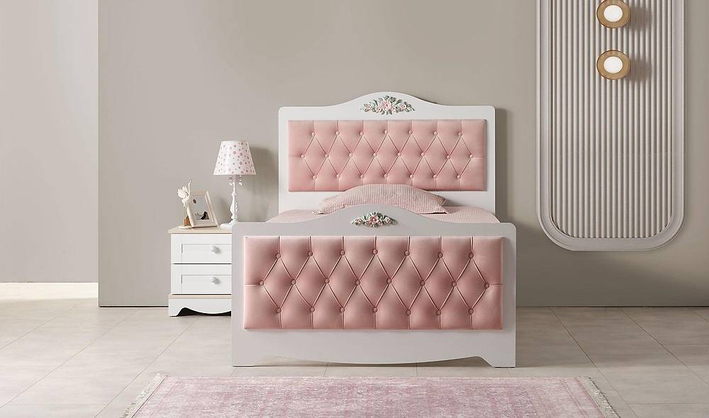 Pink Teen Room - 4 Door