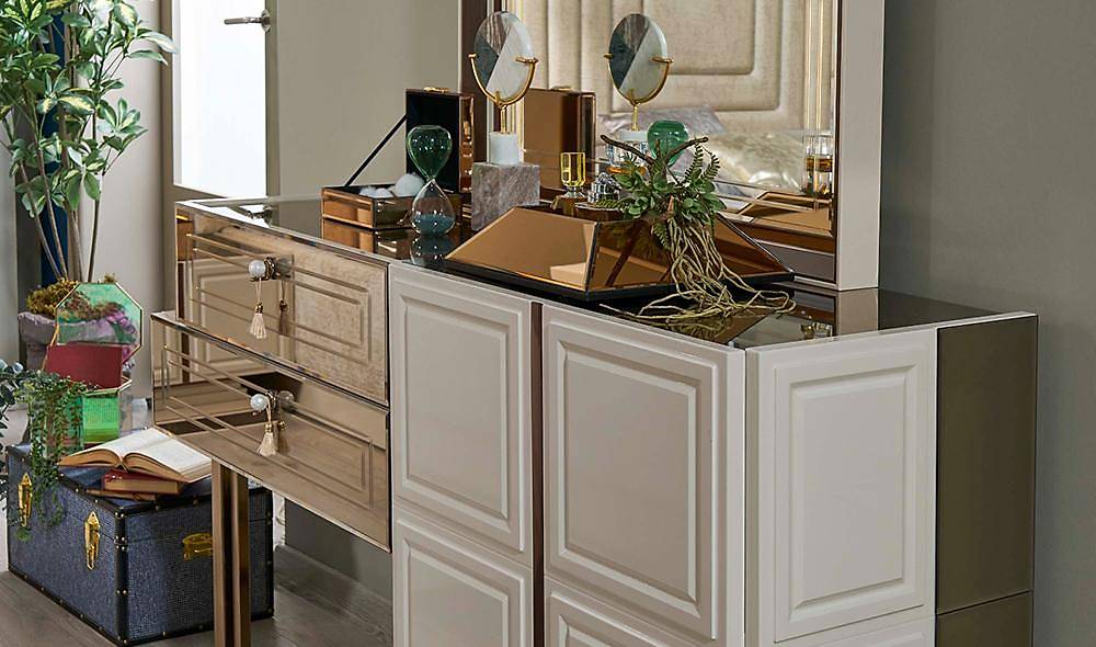 Peru Dresser