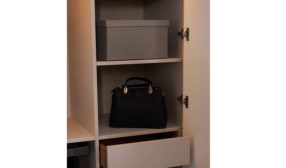 Fox Bedroom with Base - Corner Wardrobe