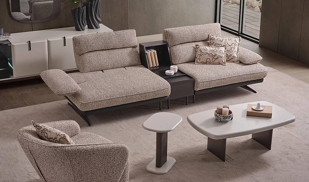 Tinase Sofa Set