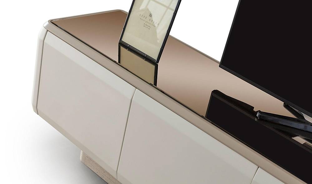 Naples Tv Unit