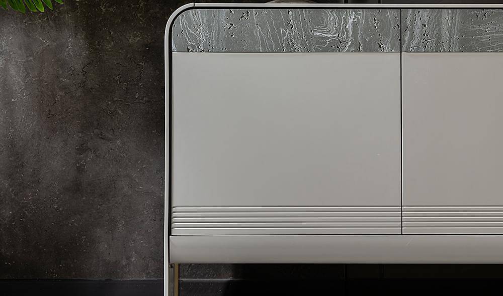 Elitare Console