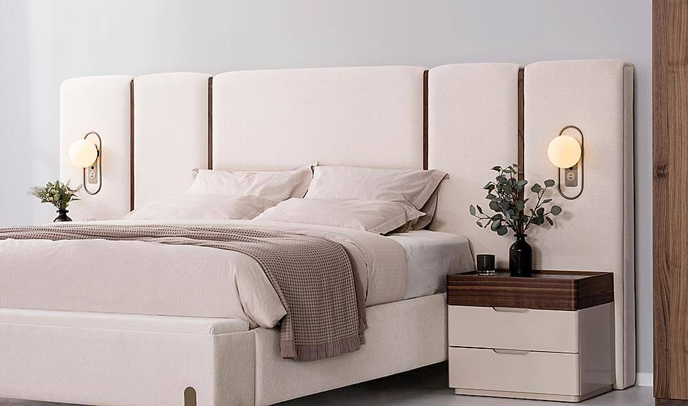 Ring Base Bedroom