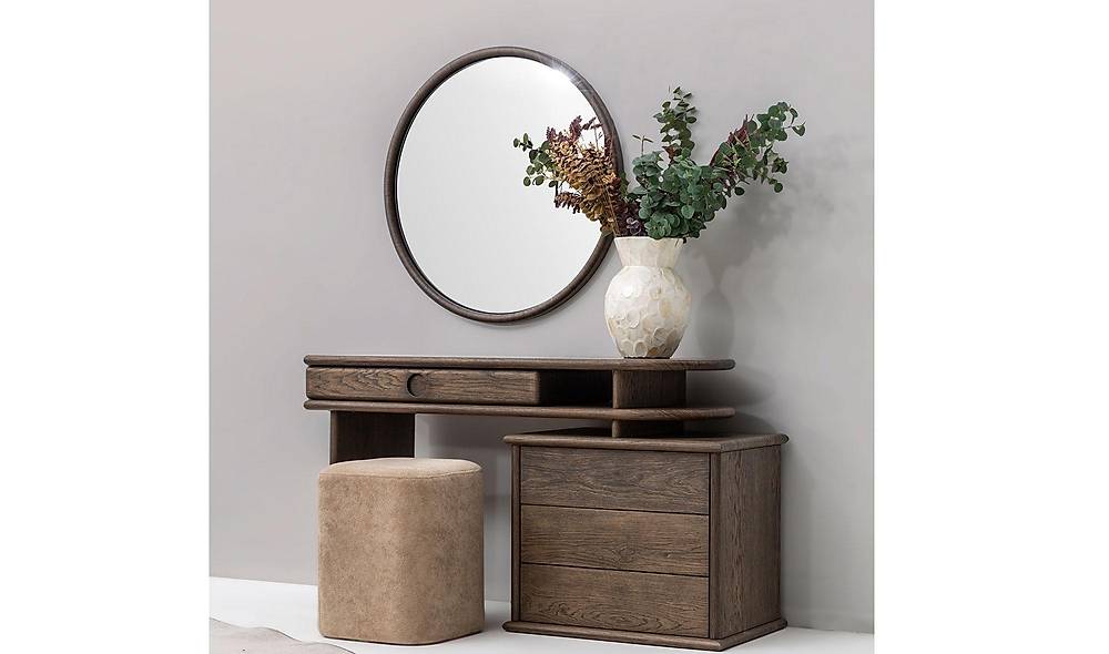 Handy Bedroom - New