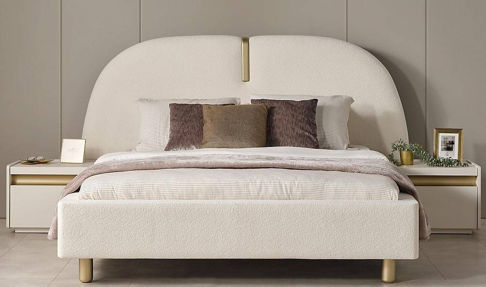 Hennes Bedstead and Headboard