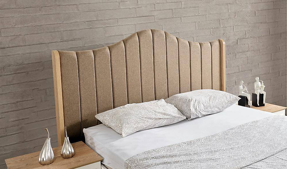 Estanze Bedroom with Base